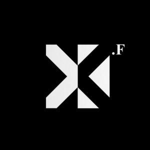 张筱雨全身光一丝不
